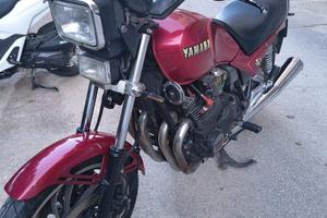 Yamaha XJ750 Seca