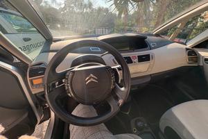 AUTO DISABILI CON GRU + PEDALE SINISTRO – C4