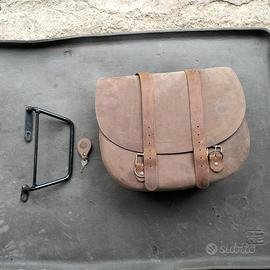 Borsa laterale in cuoio moto
