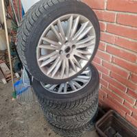 4 ruote da neve  complete con cerchi
