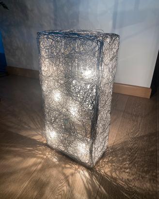 Lampada a parete o free standing
