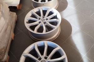 4 cerchi lega Audi originali 18 pollici