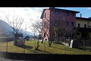 Appartamento a piano terra con giardino e portico