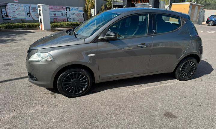 Lancia Ypsilon 1.3 Multijet 95cv 2015 5 Porte