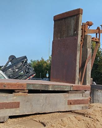 pesa molto vecchia 