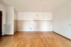 2 LOCALI A TORTONA