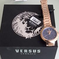 Orologio versus donna by versace