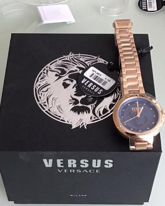Orologio versus donna by versace