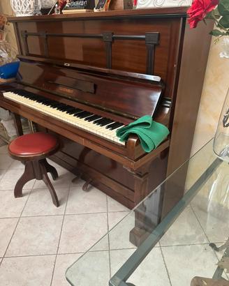 Pianoforte verticale