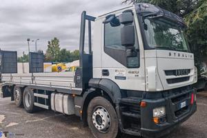 Iveco Stralis 420 - Pianale con rampe e verricello