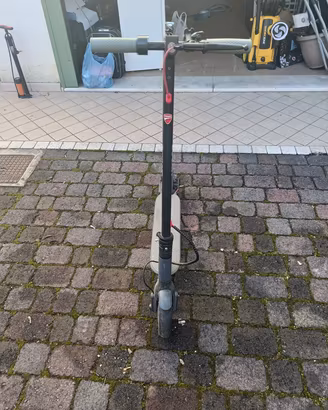 monopattino elettrico 