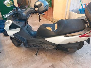 Kymco Downtown 300i - 2013