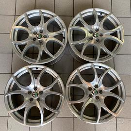 Cerchi in lega da 18 originali alfa romeo 147