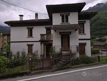 Immobile in asta di 156 m² con 3 locali a Longaron