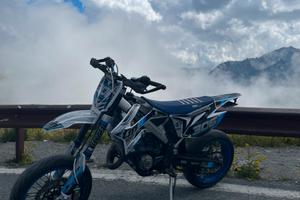 TM SMR 125 2018 carbu