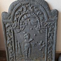 Piastra in ghisa per camino