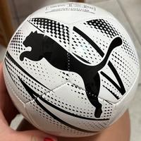 Mini pallone Attaccanto graphic PUMA