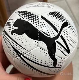 Mini pallone Attaccanto graphic PUMA