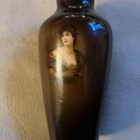 antico piccolo vaso in porcellana