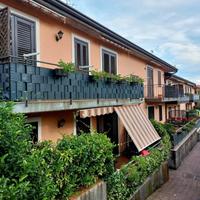 3 vani costruzione anno 2005 con garage 30 mq