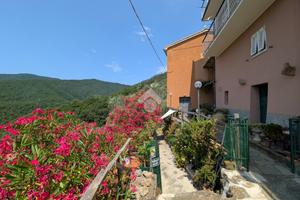 4 LOCALI A SESTRI LEVANTE