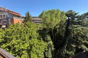 Appartamento di 85 m² con 3 locali e box auto a Ro
