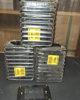 lotto 30 telai 3 moduli vimar Eikon