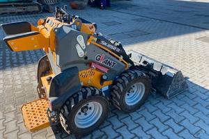 Minipala skid steer Giant SK252D