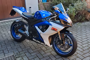 Suzuki GSXR 600 K7