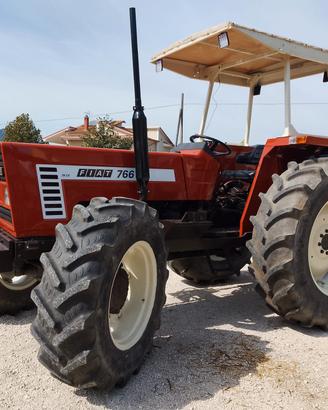 fiat 766 con caricatore frontale Bonatti 