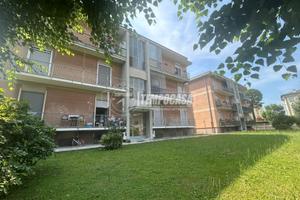 Trilocale all'ultimo piano con 2 balconi e ampio b