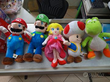Peluches super mario, luigi, Peach, fungo, Yoshi d