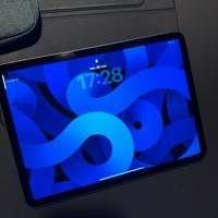 Ipad Air (4th generation) 64 GB + custodie