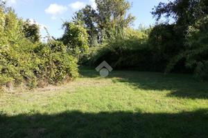 TER. RESIDENZIALE A CEPPALONI