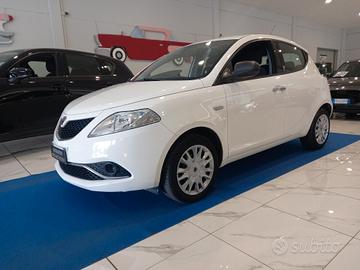 Lancia Ypsilon 1.2 69 CV 5 porte Silver