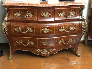 comò in stile luigi XVI