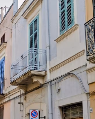 Casa molto luminosa e indipendente zona centro