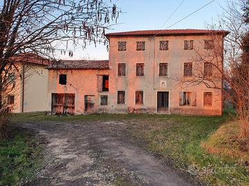 Rustico a Colle Umberto (TV)