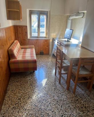 Porzione di casa frazione Nove ( Vittorio Veneto )