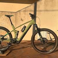 E-mtb Cube Stereo Hybrid 29 - 750 SL140 del 2022