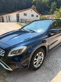 Mercedes-Benz , GLA 180d  luxury BLU METALLIZZATO