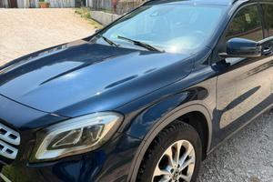 Mercedes-Benz , GLA 180d  luxury BLU METALLIZZATO