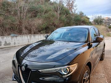 Alfa Romeo Stelvio 2.2 Executive Q4 210CV