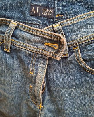 Jeans Armani Jeans Donna Denim Vintage con Patch