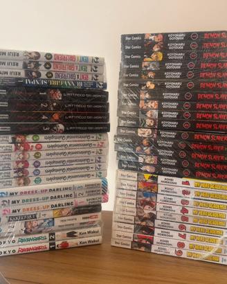 Lotto 46 manga vari Demon Slayer, My hero ecc