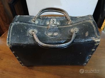 Borsa medico piccola vecchia