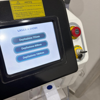 Laser diodo a tre lunghezze d'onde