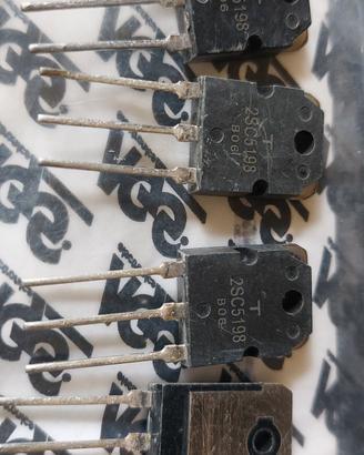 2SC5198 - 4pz