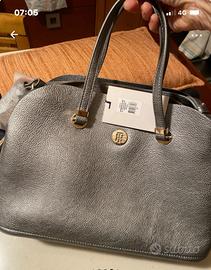 Borsa Tommy hilfiger grigia