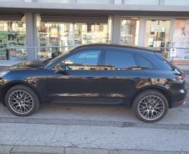 PORSCHE Macan - 2019